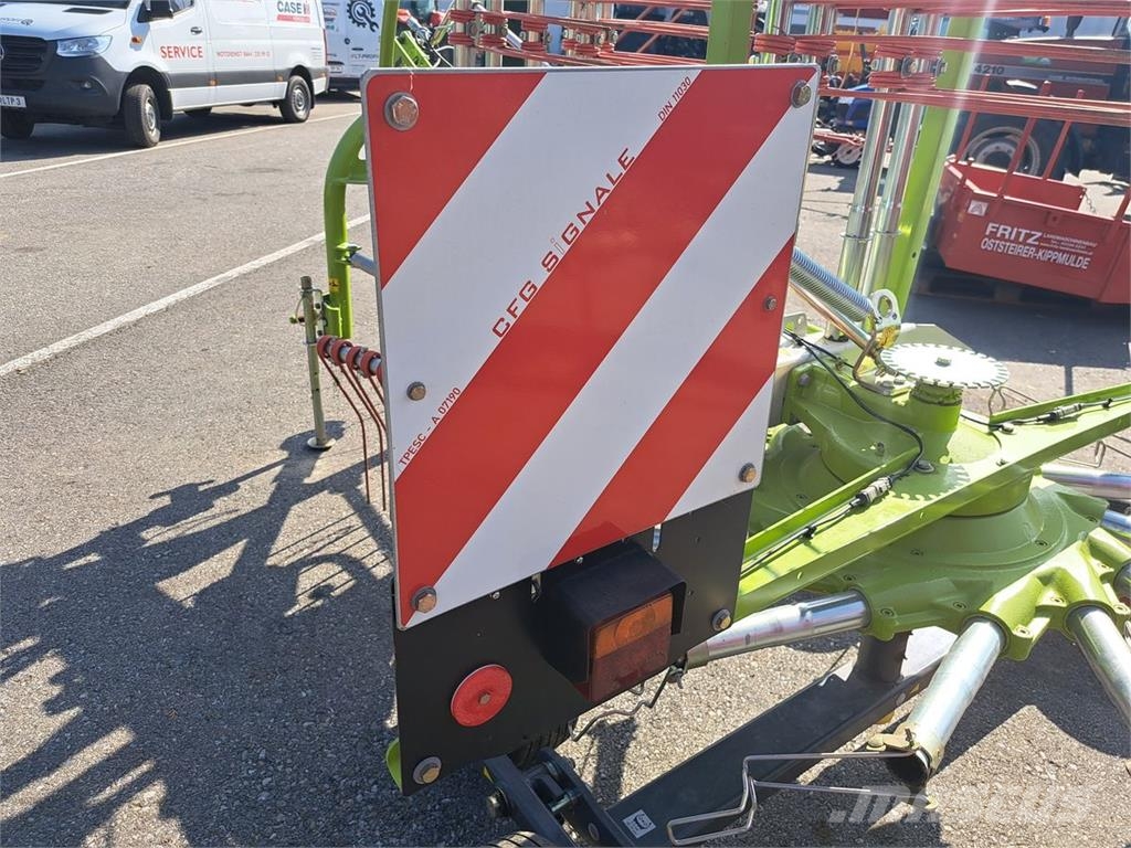 CLAAS Liner 420 Прибиральні комбайни