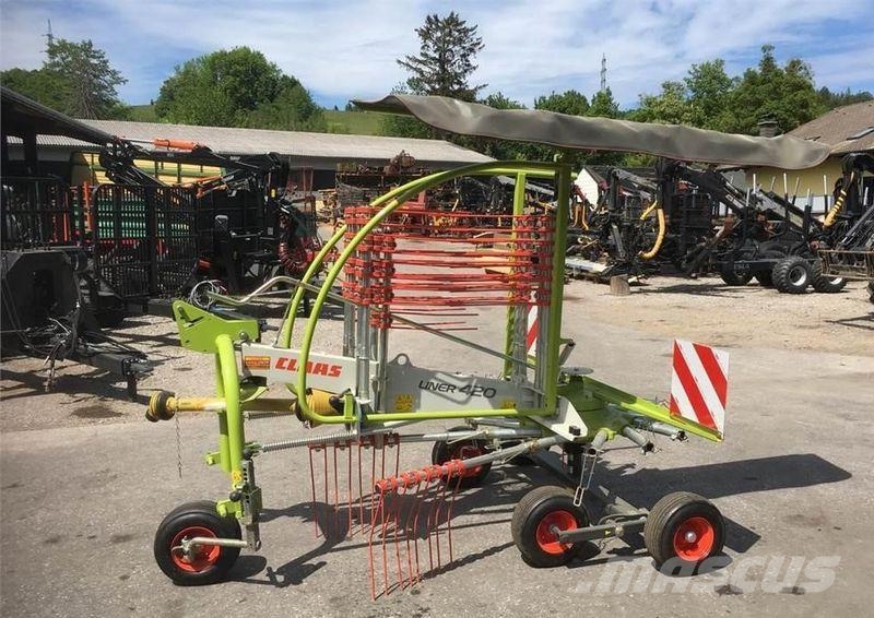 CLAAS Liner 420 Прибиральні комбайни
