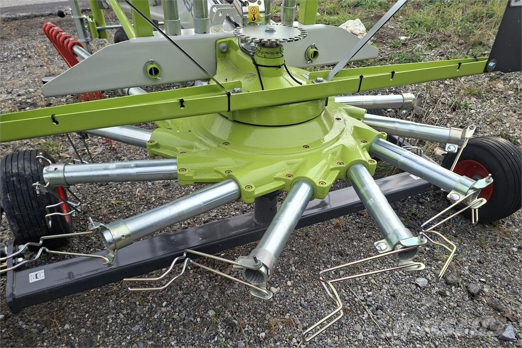 CLAAS Liner 450 Zgrabljalniki