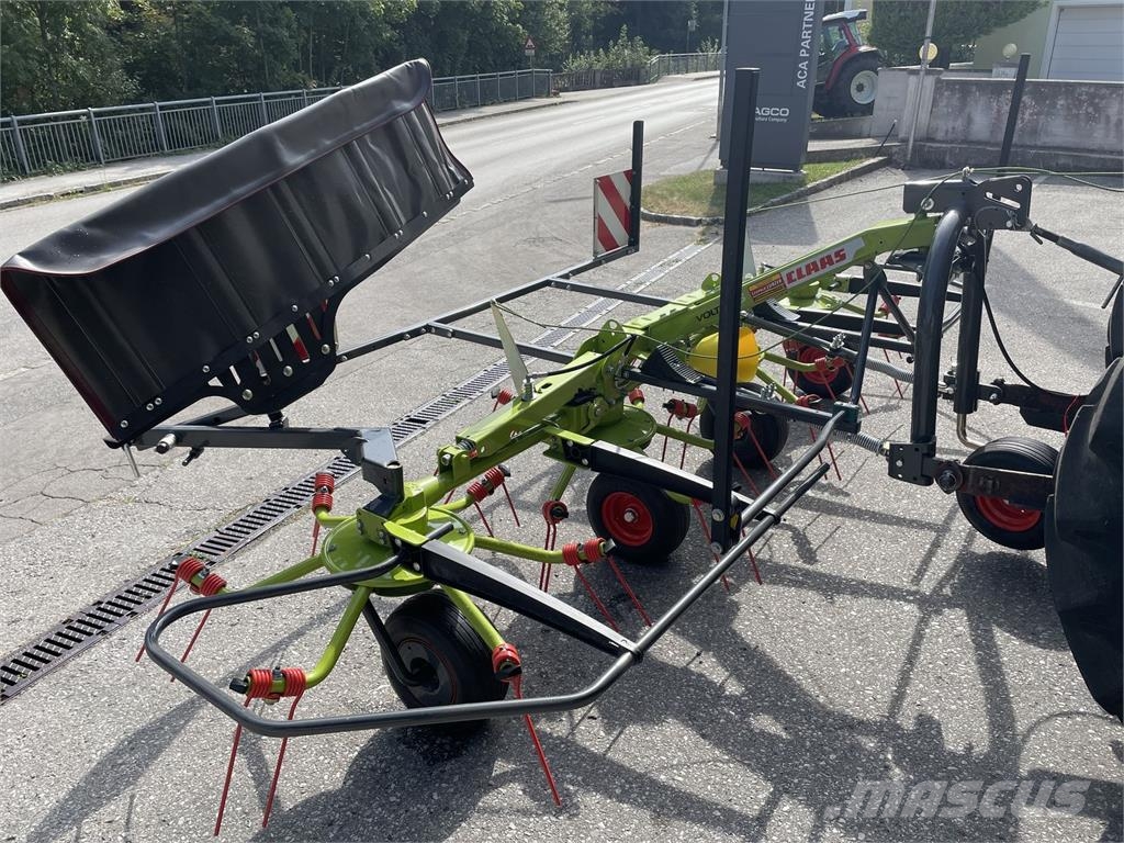 CLAAS VOLTO 45 Obračalniki in zgrabljalniki
