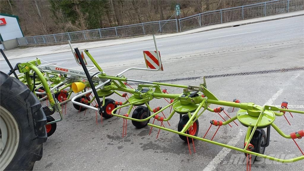 CLAAS Volto 80 Obračalniki in zgrabljalniki