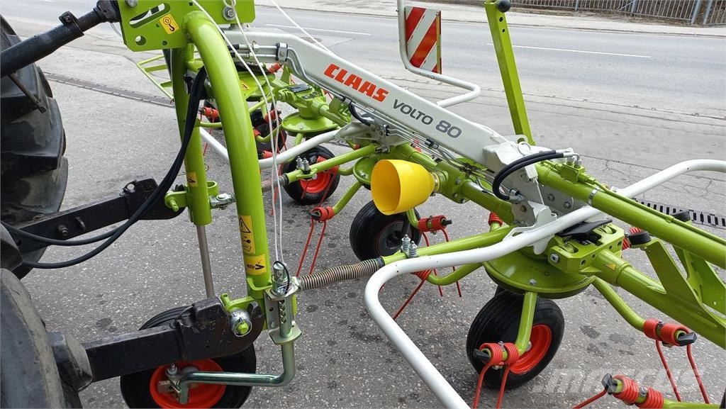 CLAAS Volto 80 Obračalniki in zgrabljalniki