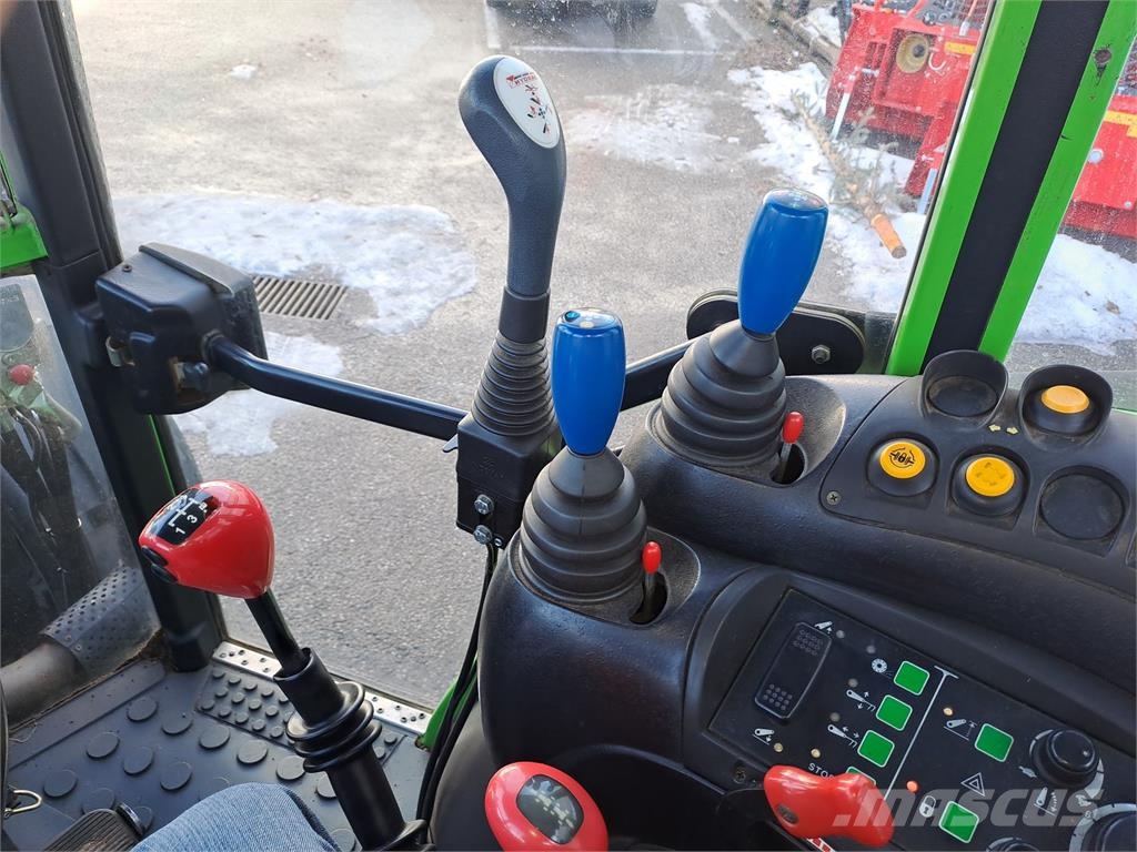 Deutz-Fahr Agroplus 100 Classic Трактори