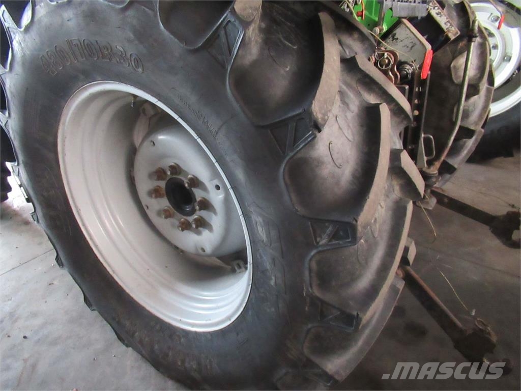 Deutz-Fahr Agroplus 70 Traktori