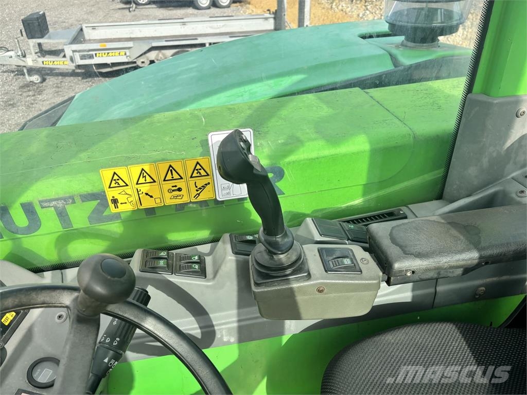 Deutz Fahr AGROVECTOR 30,7 مناولات متداخلة