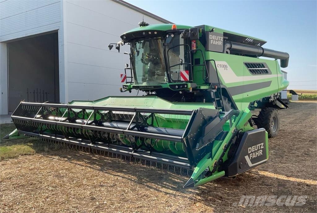 Deutz-Fahr C9306 T5 Combine harvesters
