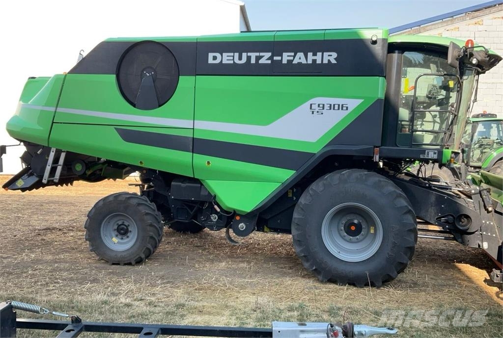 Deutz-Fahr C9306 T5 Combine harvesters