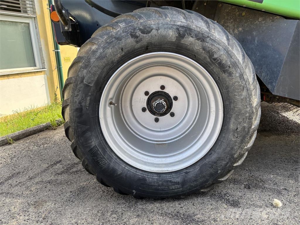 Deutz Varimaster 560 Round balers