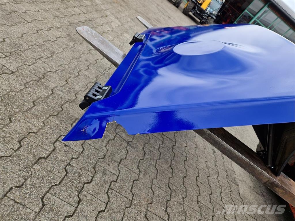 Dieci Motorhaube zu Dieci Icarus 40.14 und 40.17 مناولات متداخلة