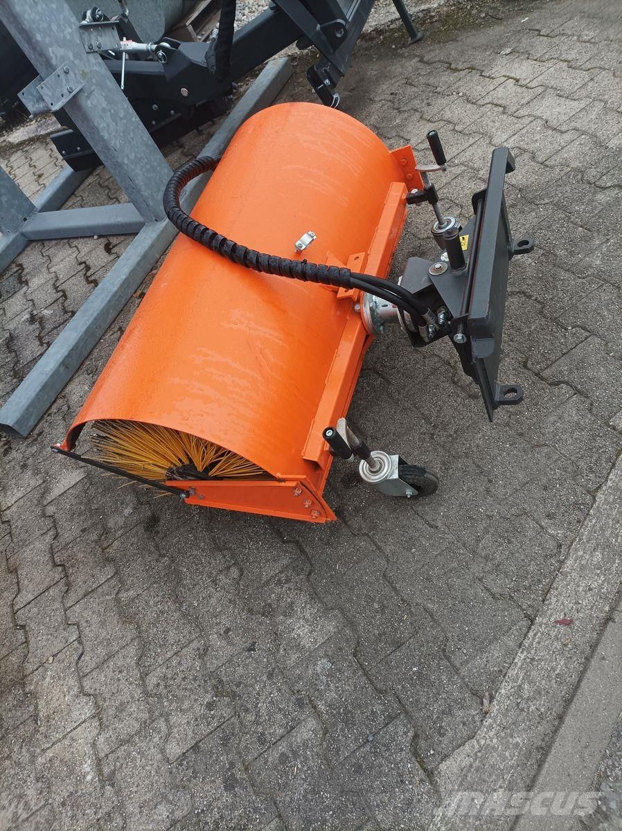  Dominator AVANT CAST Schwimmkehrbürste Kmetijstvo - drugo