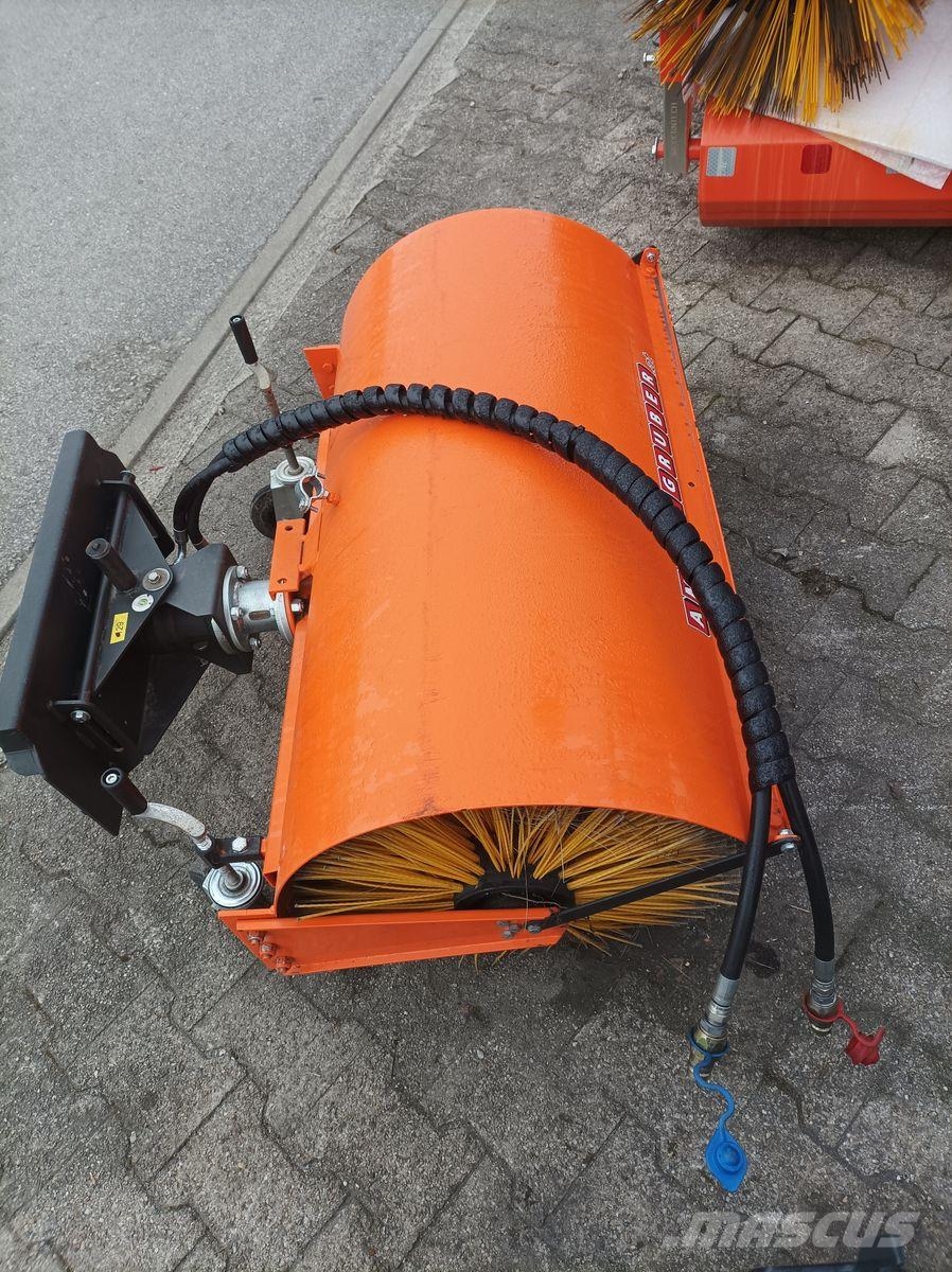  Dominator AVANT CAST Schwimmkehrbürste Kmetijstvo - drugo