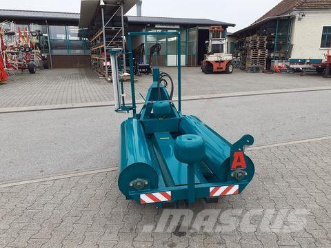  Dominator Ballenwickler PRO 2000 Outros equipamentos de forragem e ceifa