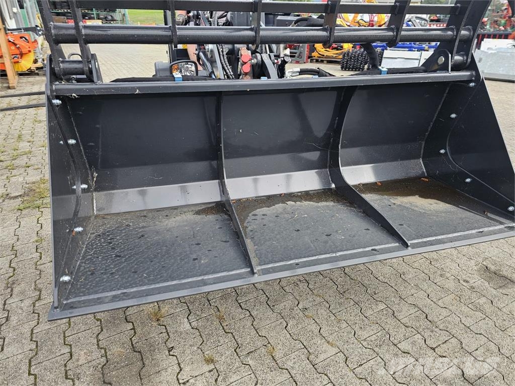Dominator Greifschaufel 120-240cm 24.+25.Okt. Haus Sonstige Landmaschinen