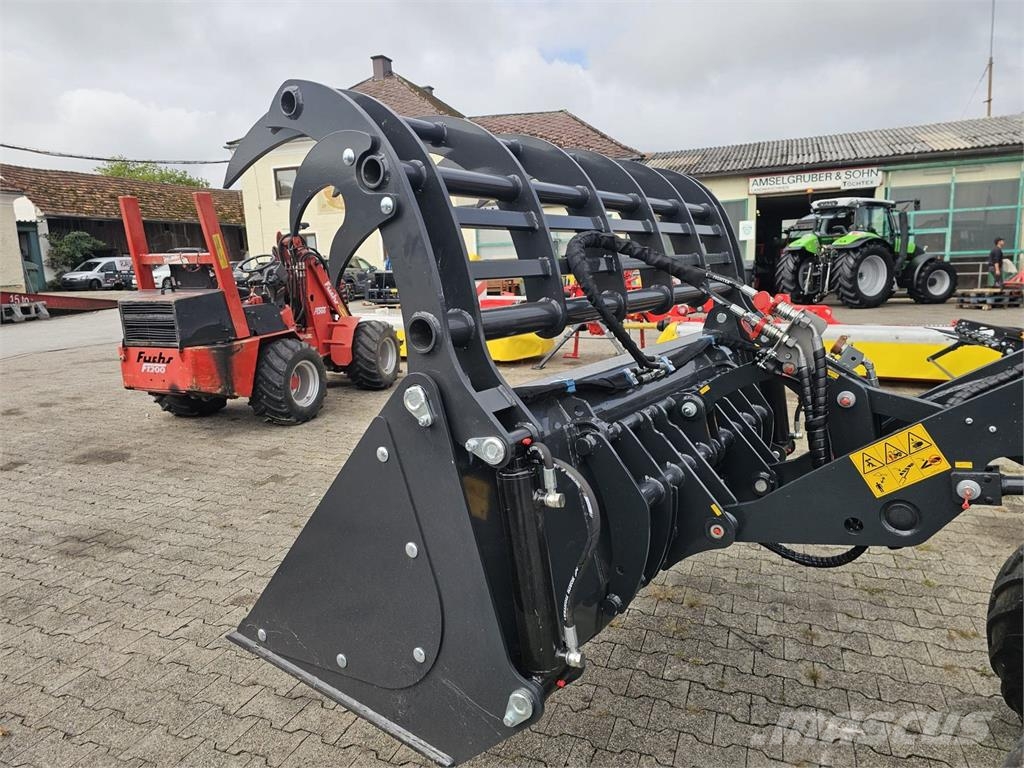 Dominator Greifschaufel 120-240cm 24.+25.Okt. Haus Sonstige Landmaschinen