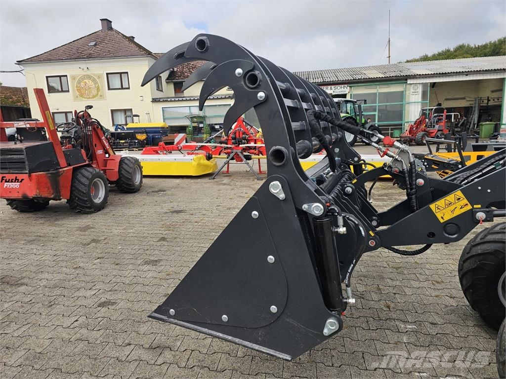 Dominator Greifschaufel 120-240cm 24.+25.Okt. Haus Sonstige Landmaschinen