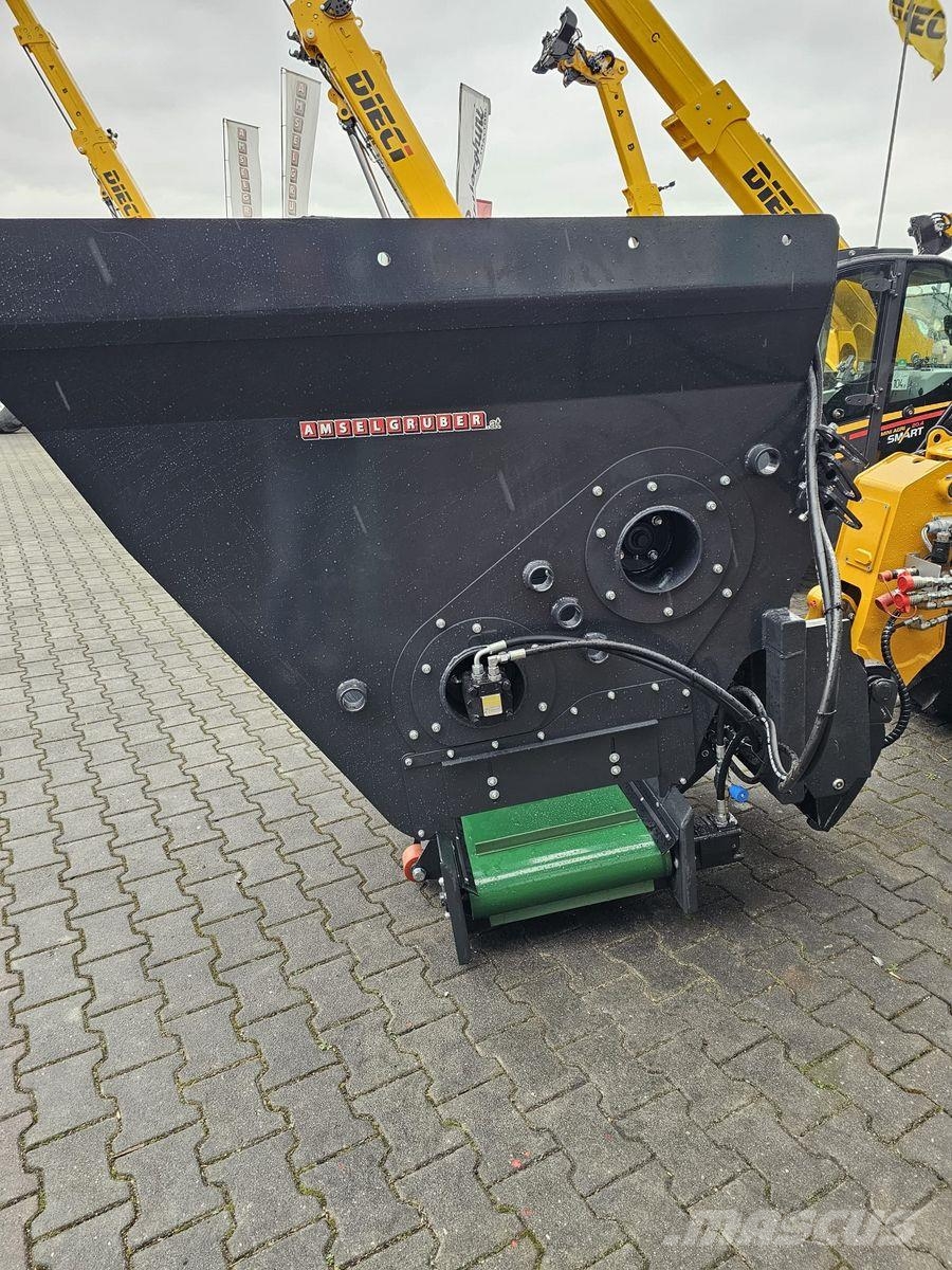 Dominator Kombiverteiler 130 Einstreugerät-Futters Landbrug - Andet