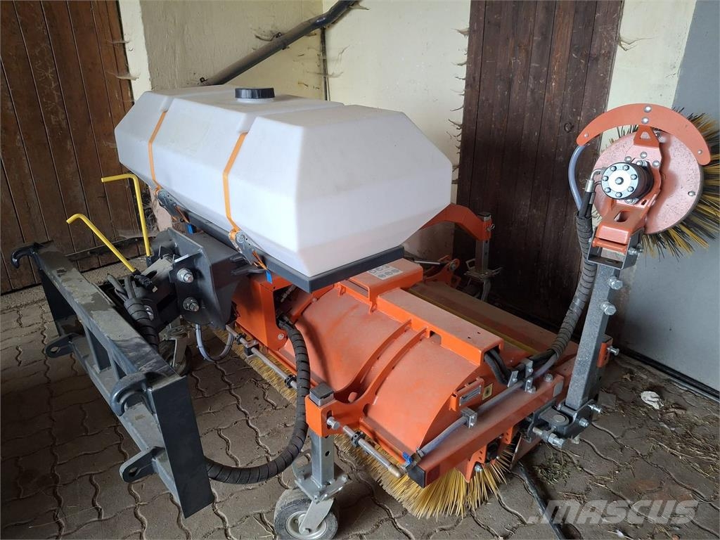 Dominator Profi Clean Kehrmaschine 160 cm Ostale poljoprivredne mašine