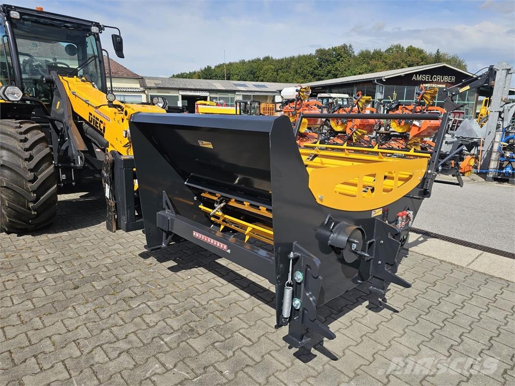  Dominator Rundballenauflöser Hausmesse 24+25.10 Landbruk - Annet