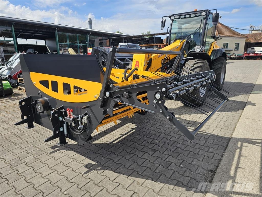  Dominator Rundballenauflöser Hausmesse 24+25.10 Landbruk - Annet
