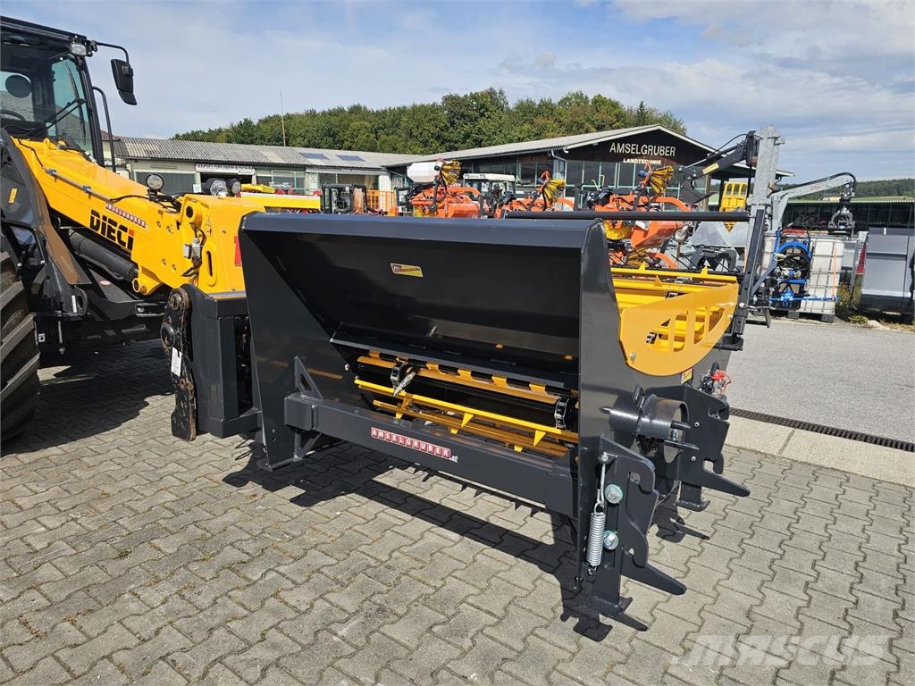  Dominator Rundballenauflöser Hausmesse 24+25.10 Landbruk - Annet