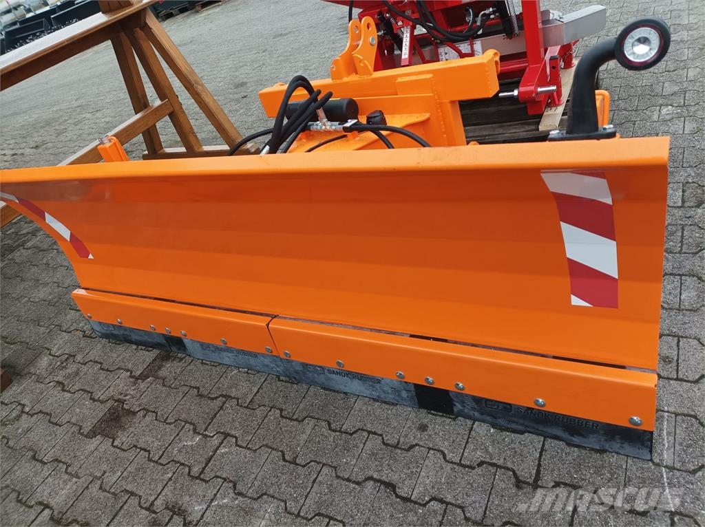 Dominator Schneepflug 230cm Hydraulisch mit Räder Landbrug - Andet