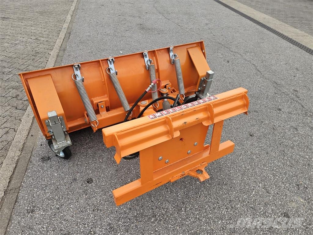 Dominator Schneeschild Hydr. Hausmesse 24.+25. Okt Sonstige Landmaschinen