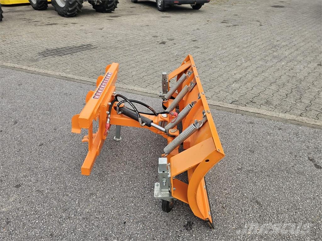 Dominator Schneeschild Hydr. Hausmesse 24.+25. Okt Sonstige Landmaschinen