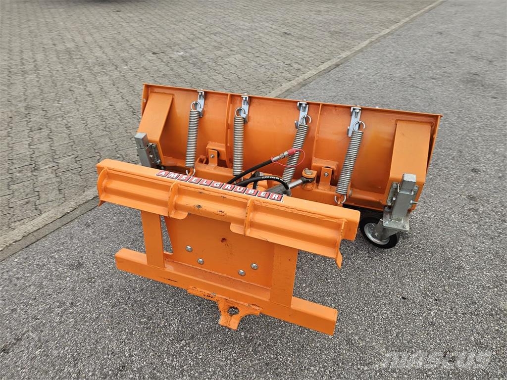 Dominator Schneeschild Hydr. Hausmesse 24.+25. Okt Sonstige Landmaschinen
