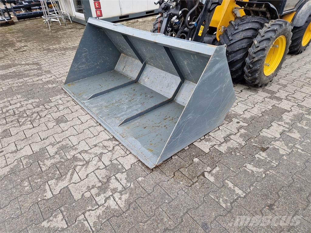  Dominator Schwergutschaufel mit Weidemannaufnahme Landbrug - Andet 