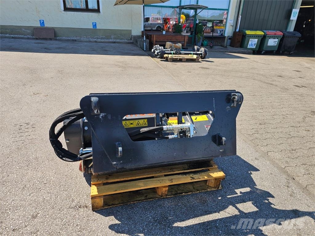 Dominator TIROK 120LC Kmetijstvo - drugo