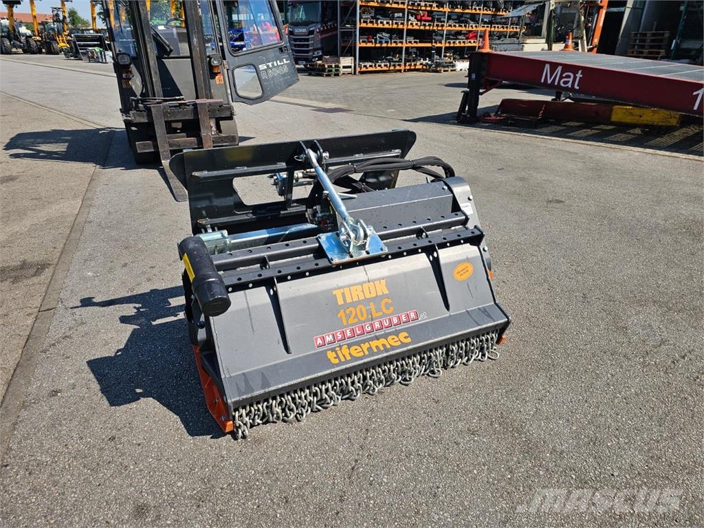 Dominator TIROK 120LC Kmetijstvo - drugo