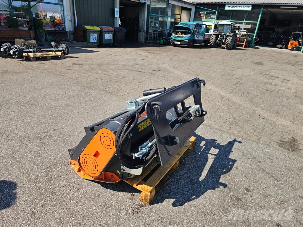 Dominator TIROK 120LC Kmetijstvo - drugo