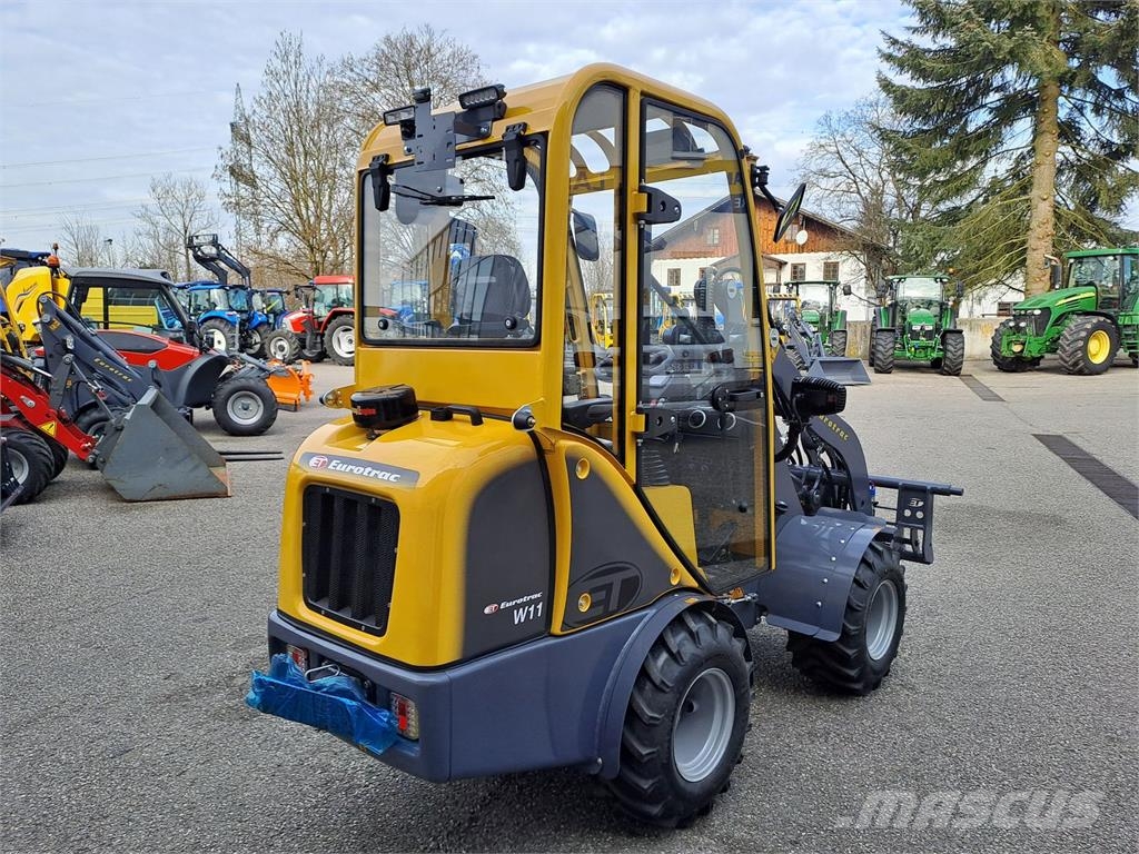 Eurotrac W 11 Voorladers en gravers