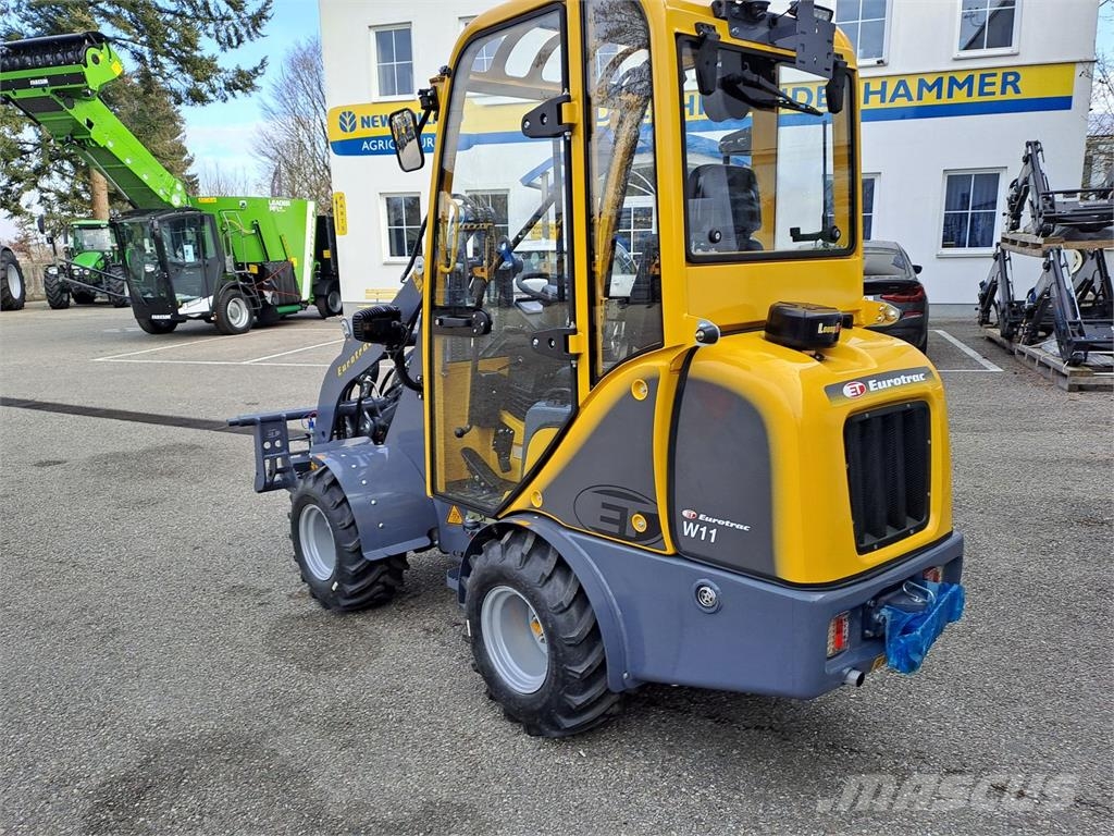 Eurotrac W 11 Voorladers en gravers