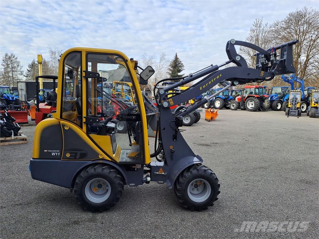 Eurotrac W 11 Voorladers en gravers