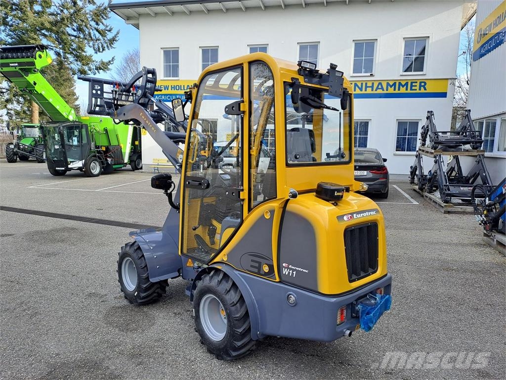 Eurotrac W 11 Voorladers en gravers