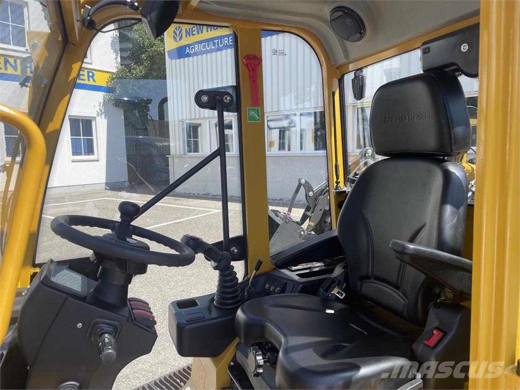 Eurotrac W12S Frontlastare och grävare