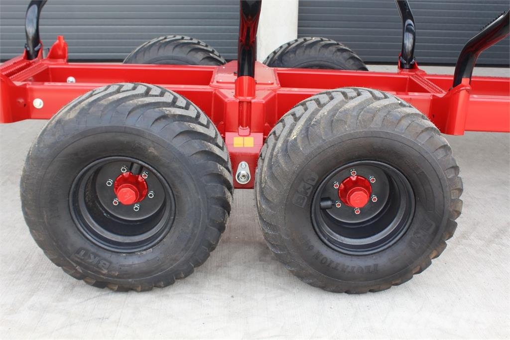 Farmi FT 12 mit CR 69 Kran - 8,5m - 14,5 Tonnen Forest trailers