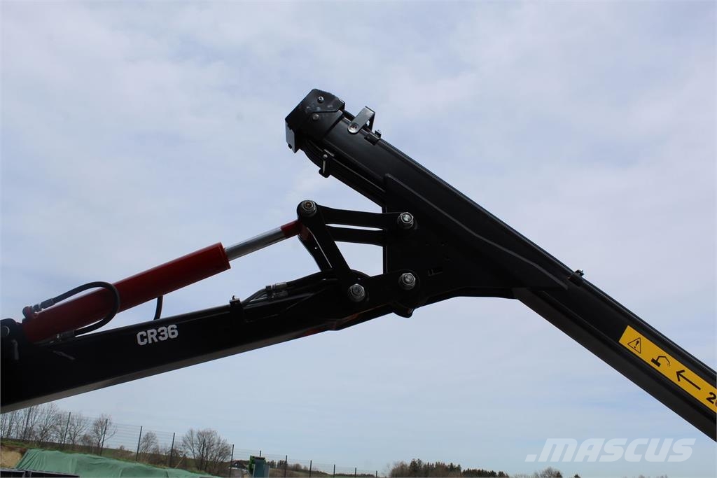 Farmi Rückewagen 9to.6,30m Kran Miškovežių priekabos