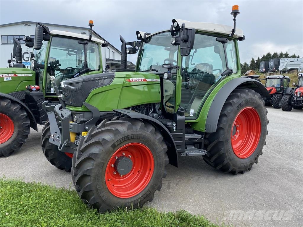 Fendt 209 Vario (Gen3) Traktory