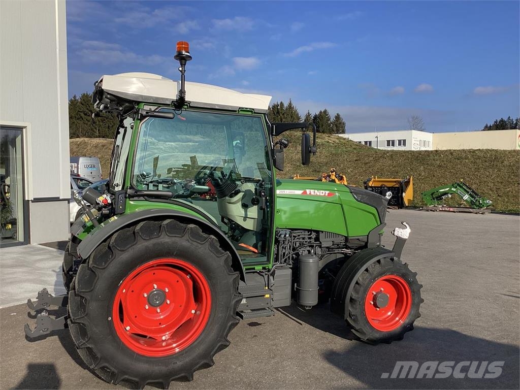 Fendt 209 Vario P Traktory
