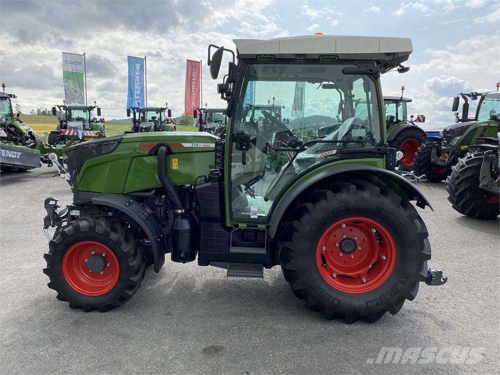 Fendt 210 Vario F Tracteur