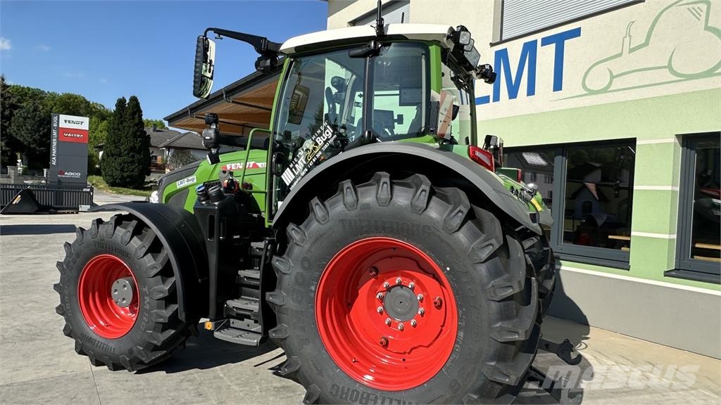 Fendt 620 Vario Profi+ mit Cargo 5x85 Tractors