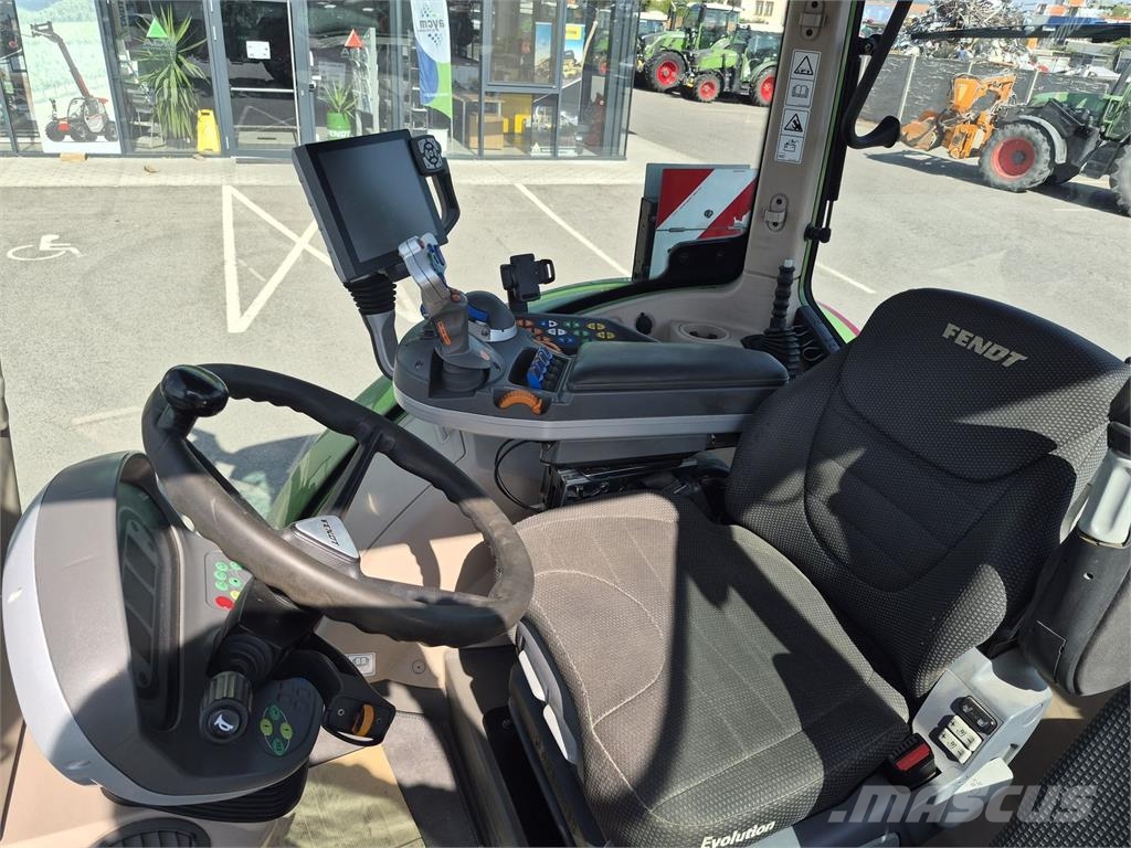Fendt 724 Vario Profi Traktorer