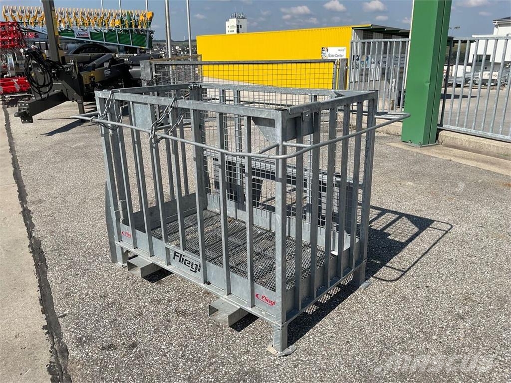Fliegl Arbeitsbühne mit seitlichem Eingang vollverzinkt 农业机械-其他