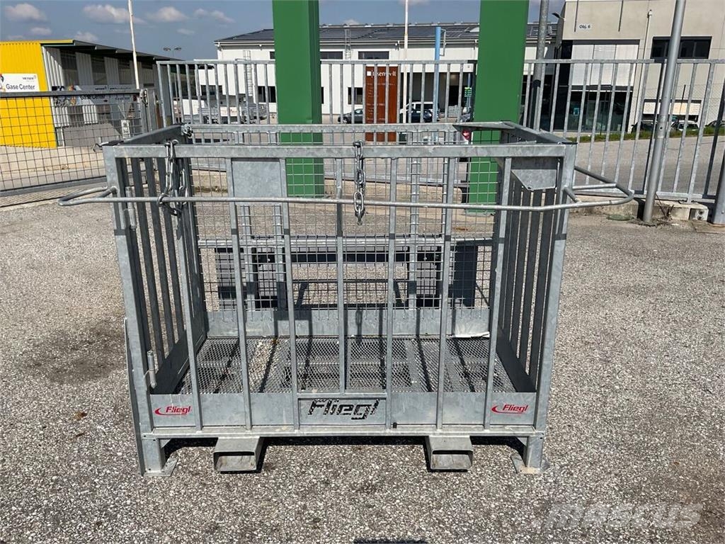 Fliegl Arbeitsbühne mit seitlichem Eingang vollverzinkt 农业机械-其他