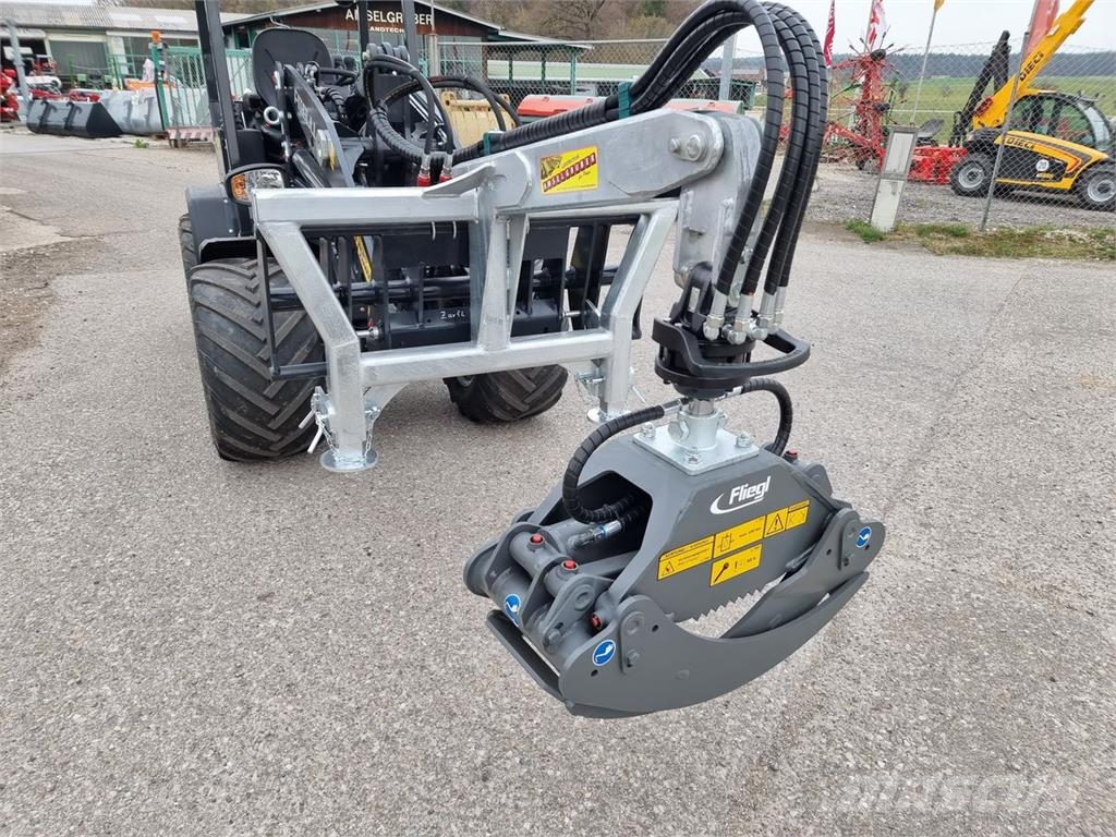 Fliegl Forstzange FZ 120 mit Rotator +Euroaufnahme Sonstige Forstmaschinen