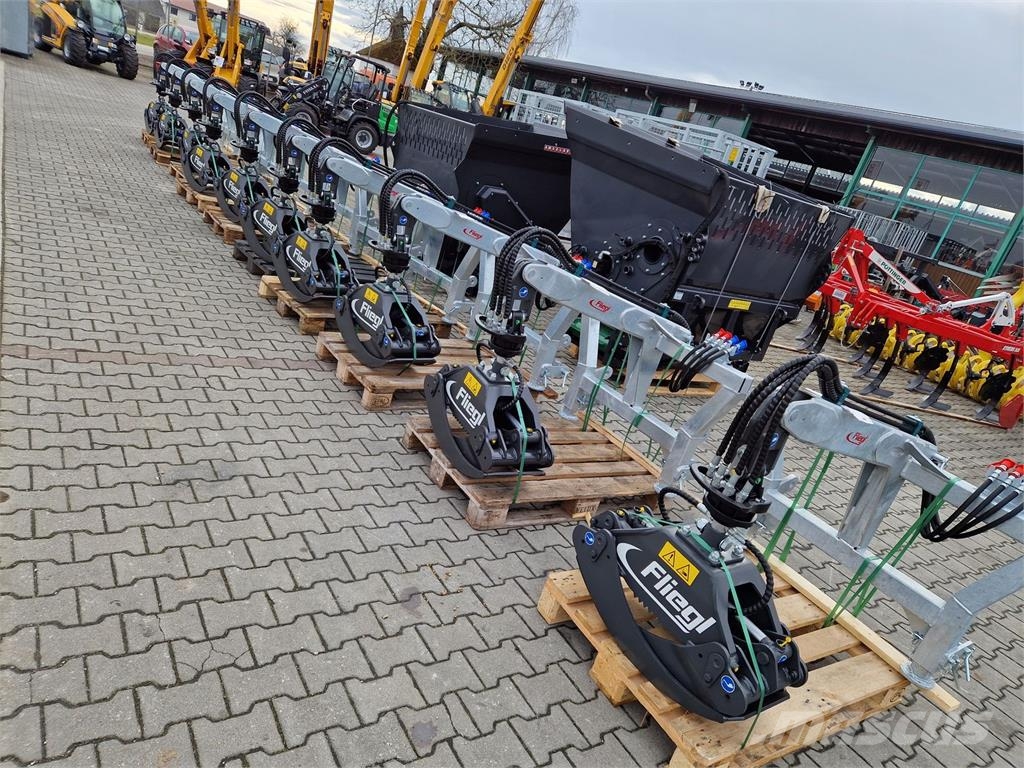 Fliegl Forstzange FZ 120 mit Rotator +Euroaufnahme Sonstige Forstmaschinen
