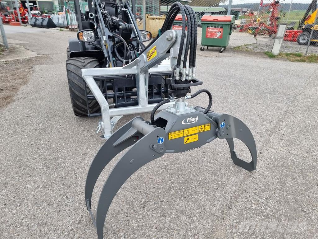 Fliegl Forstzange FZ 120 mit Rotator +Euroaufnahme Sonstige Forstmaschinen