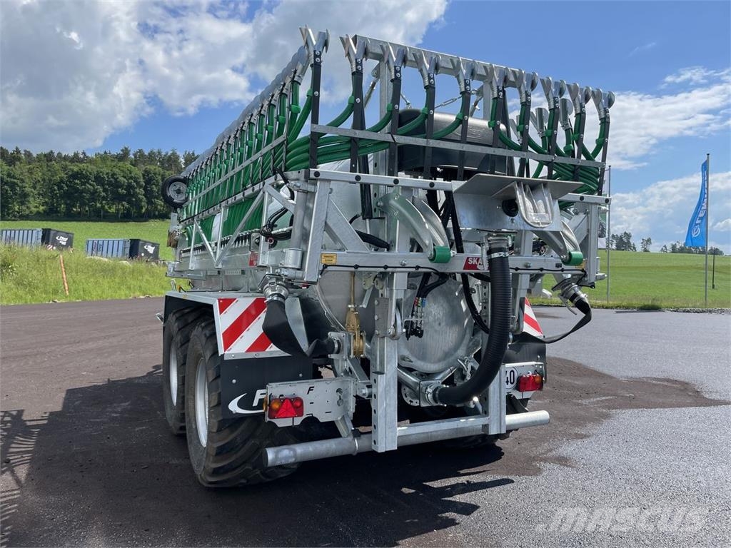 Fliegl PFW 12000 MaxxLine Цистерни за цимент